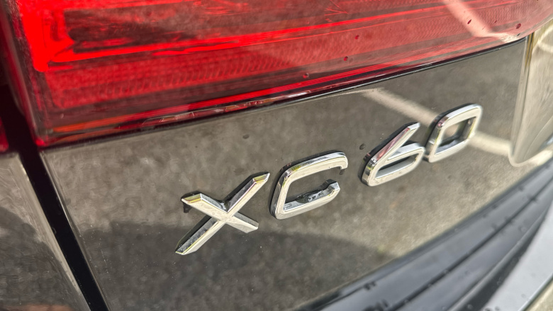 Volvo Xc60 2.0 B4P Plus Dark 5dr Geartronic Petrol Estate